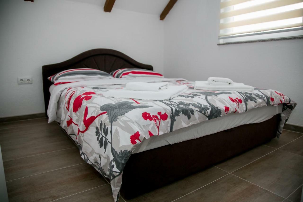 Nektar Park Villa Sara Bihać 外观 照片
